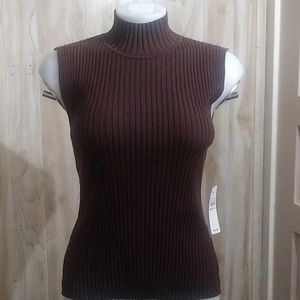 🍂🌷🏖❄️August silk tank